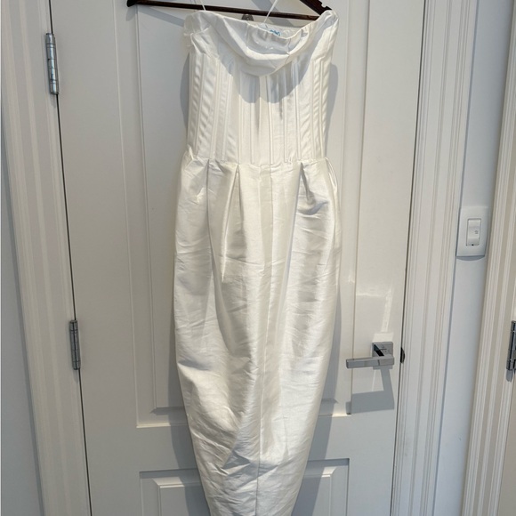 Elegant White Strapless Dress Anthropologie - Picture 10 of 12